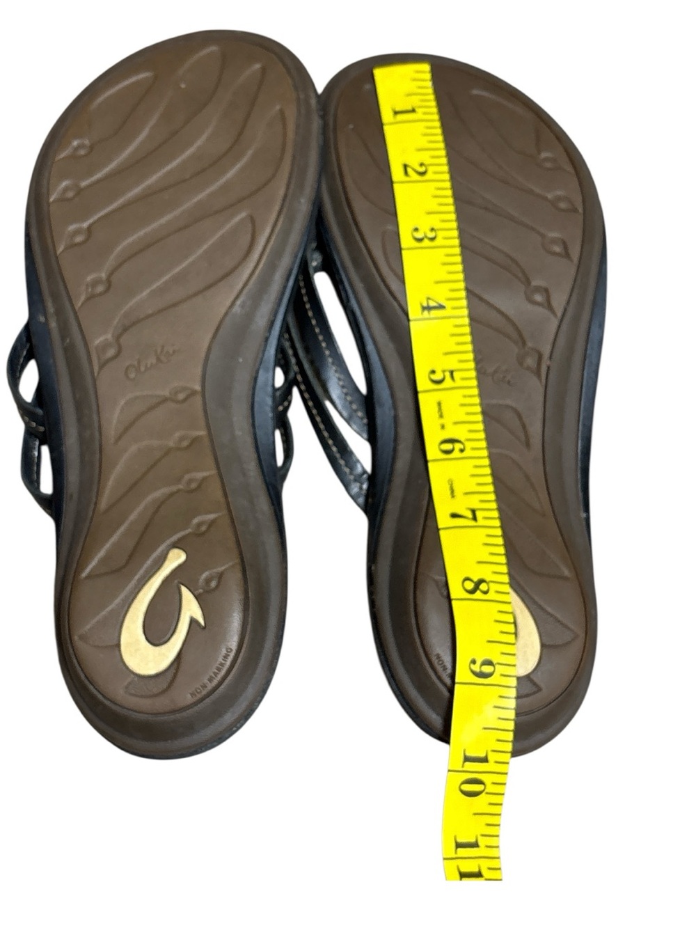 Olukai Women’s U’i Black Leather Thong Sandals Flip Flops - Picture 6 of 6